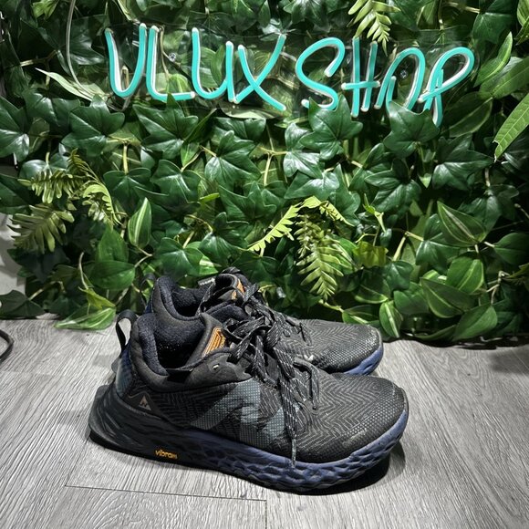 New Balance Sneakers Women’s 7 HIERRO V6 Fresh Foam GORETEX Trail Running Sample - Picture 1 of 10